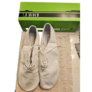 EUC Bloch Men's Practice Cloggers Size 7 1/2 M White